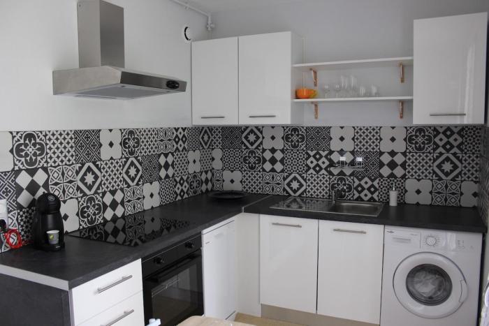 Charmant T1 Annecy velos parking prive