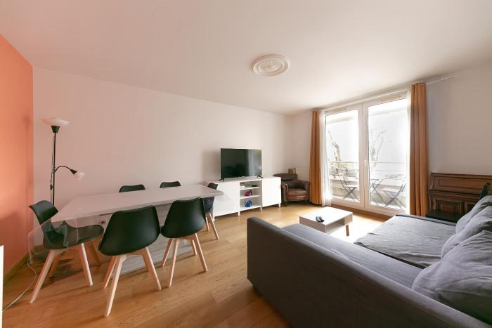 Appartement vue sur Lac proche métro