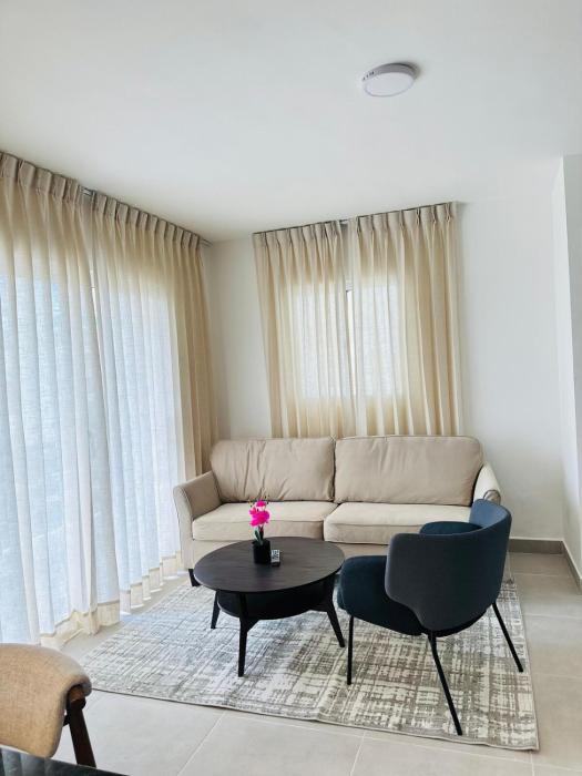 Serena Village Paradise 2BR Apt with Pools and Shuttle