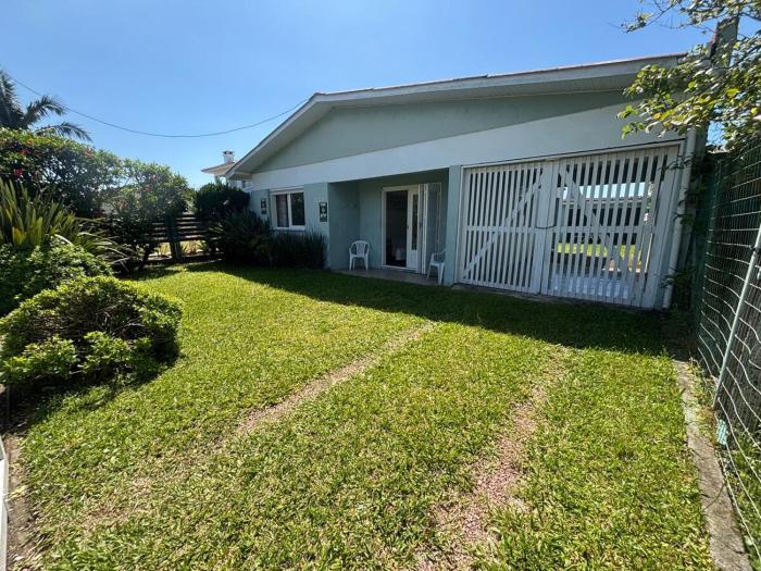 Casa Xangri-Lá no centro divisa com Atlântida