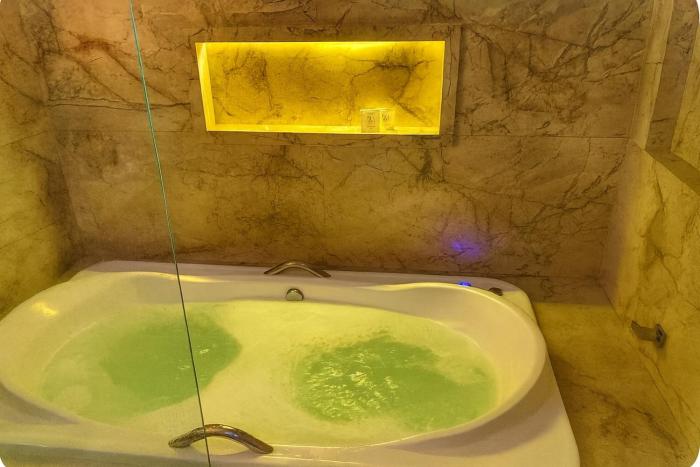 Flat Master com Hidromassagem privativa e piscina 500mts praia