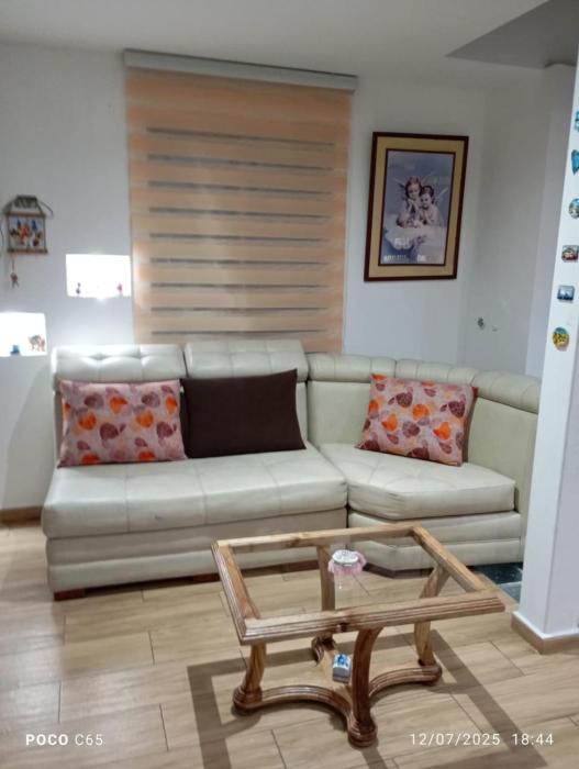 1A Cómodo Departamento en Quito Sur