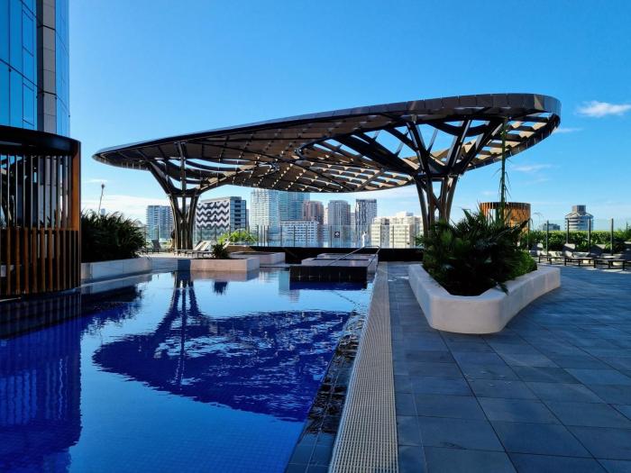 3BR Southbank Executive Apartment, Free Parking, Bay Views, Walk to Crown