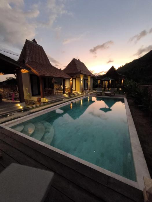 Selene Art Glass Resort