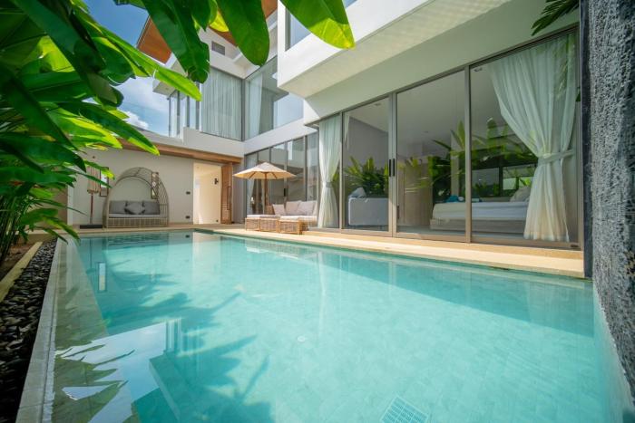3 BDR Zenithy pool villa - 10 min to the beach