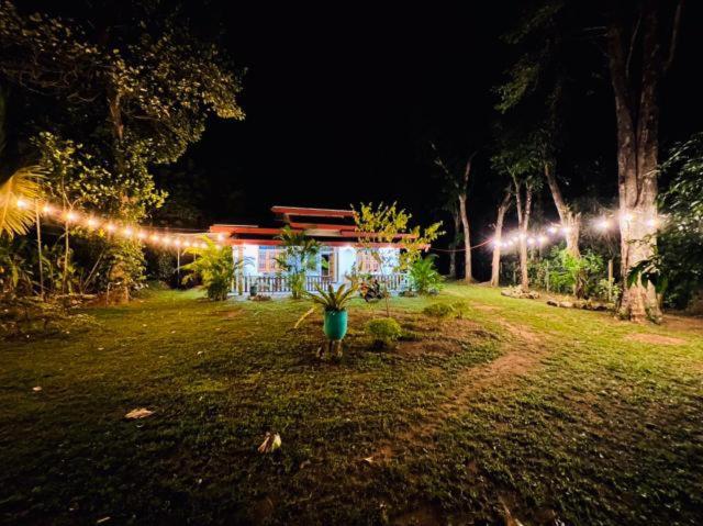 Sunrise Safari House & villa