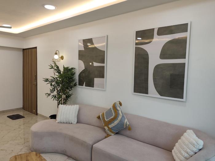 Delphi 2BHK - Calm Comfort Minutes from BKC