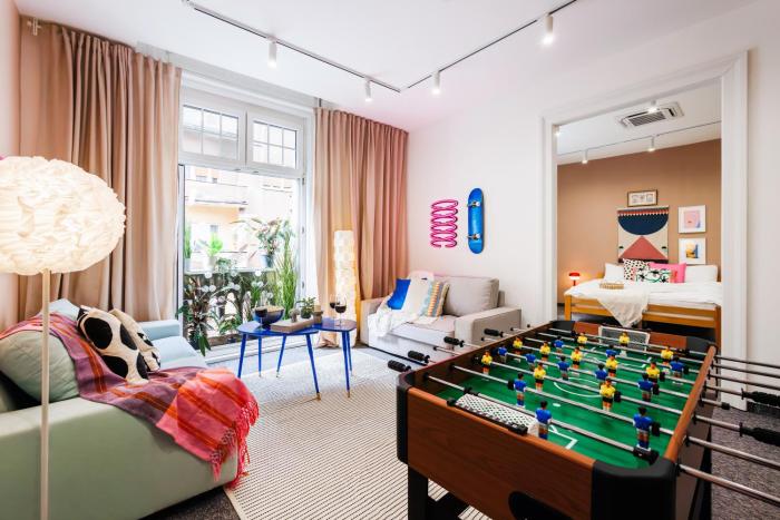 Velvet Stay 120m2 with Foosball Old Town