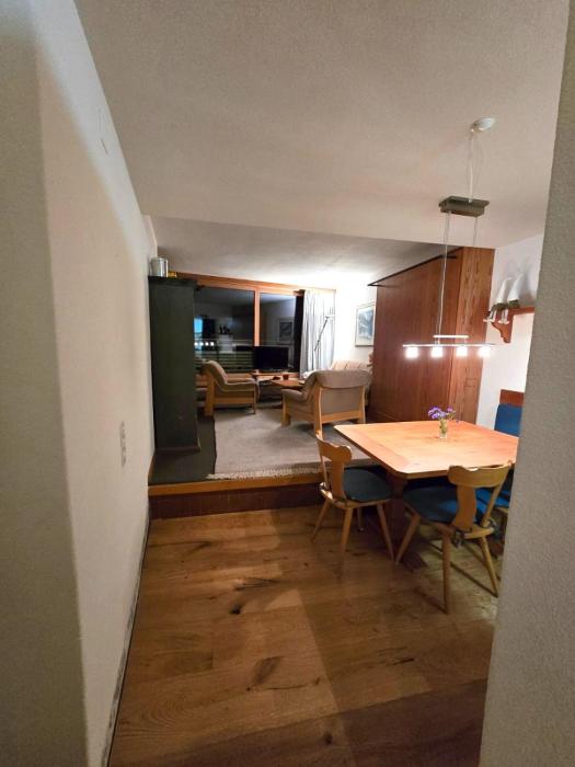 Gepflegte Ferienwohnung mit traumhafter Aussicht, fußläufig in Davos