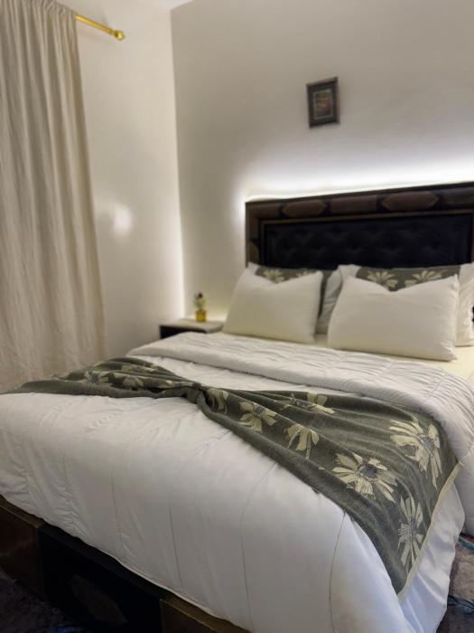 Only 5-minutes walk to airport, your perfect choice for an early or late flight