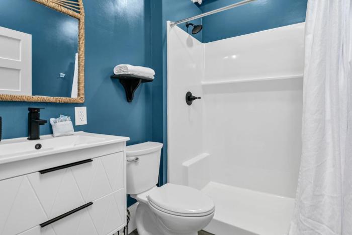 Walk to Coffee- Historic Studio