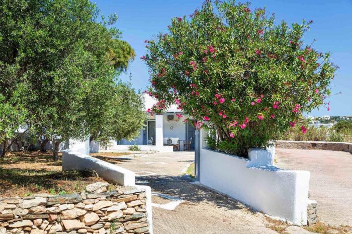 Traditional Island Escape by ΜΡS