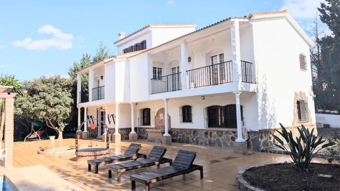 Villa Mona Private pool and barbecue in Malaga