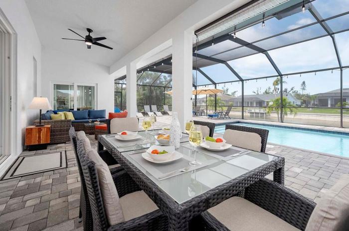Blue Sapphire - Modern Vacation Home Cape Coral