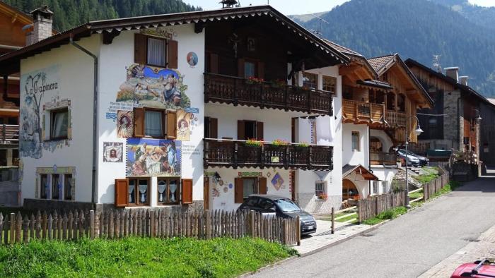 La Capinera Canazei Apartments