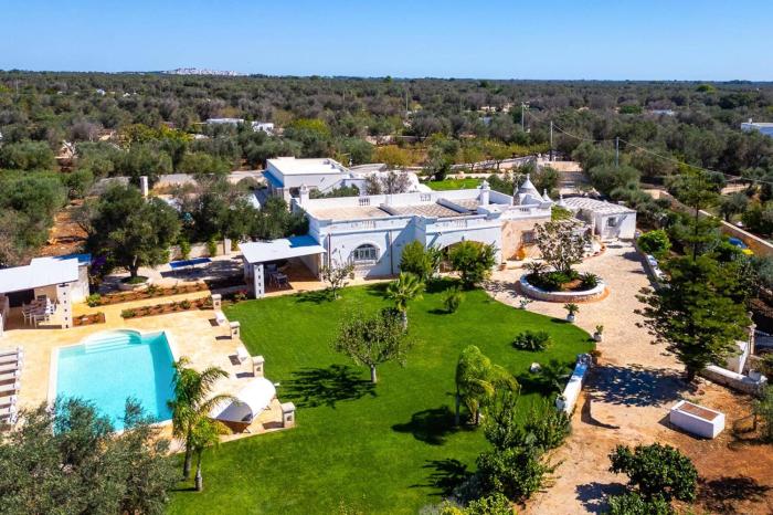 Villa Domus Mea by Villa Plus