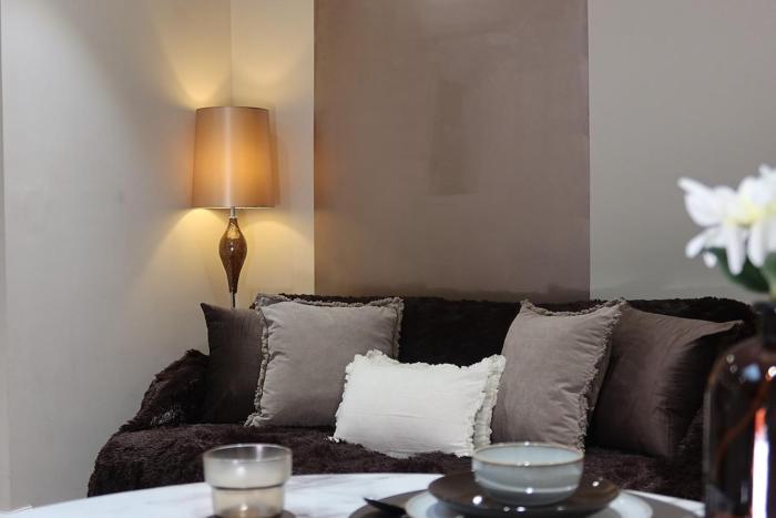 Leeds City Centre Apartment with Town Clock Views, walk away from Train Station