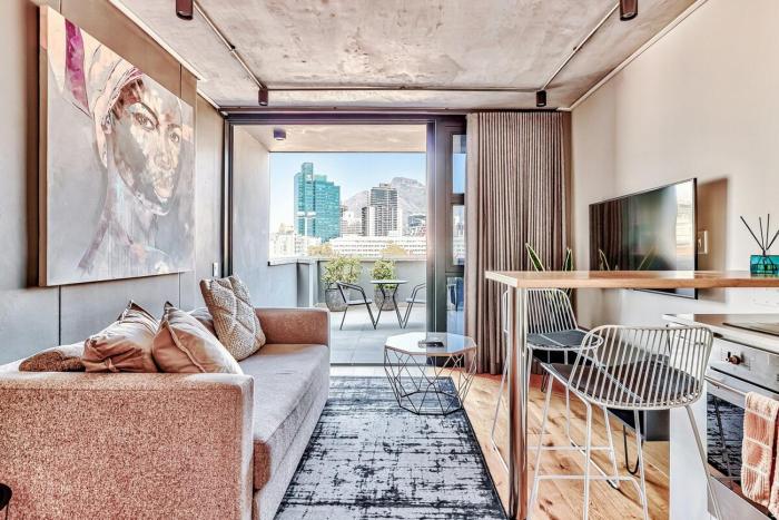 Gorgeous Table Mountain Views at The Docklands