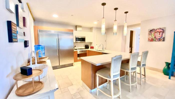 Beach Haven | Close to Beach | King Bed | Sleeps 8
