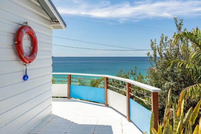 Surf Shack at Boat Beach
