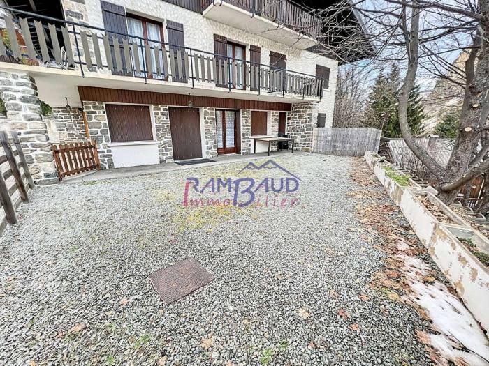 Chalet Authentique 6-8 Pers. avec Cheminée, Valloire - FR-1-854-34