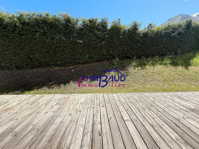 Appartement 3 pièces avec terrasse - Proche pistes - FR-1-854-59