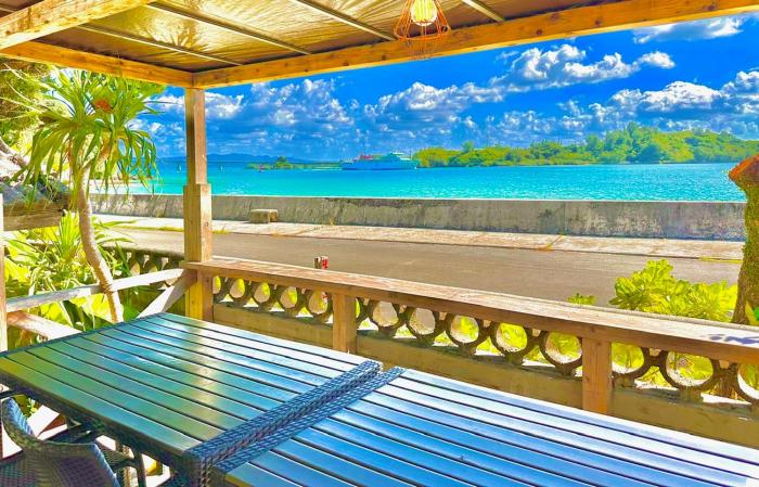 okinawa海宿は海まで徒歩15歩の1棟貸でBBQ可能