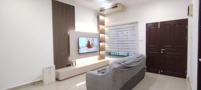 Spacious 3-Room Home in Miri