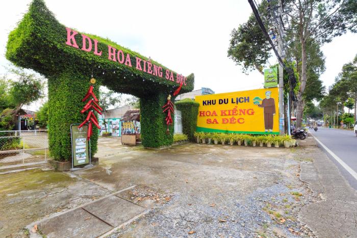 Sadec Bonsai Farmstay