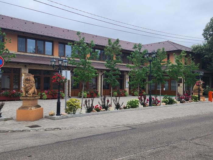 Vörös Álom Apartman Panzió