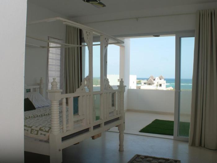 The Penthouse - Ocean Pearls