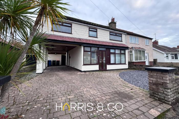 Sandringham & Spa Villa