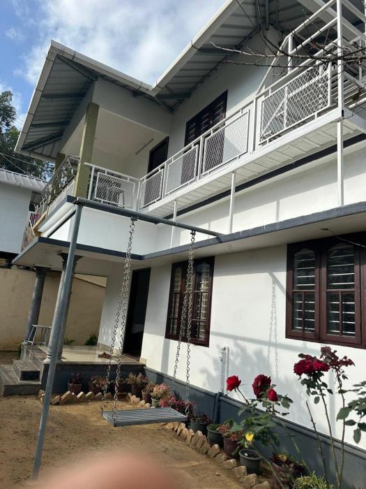 Honey Drops Homestay by Hebron