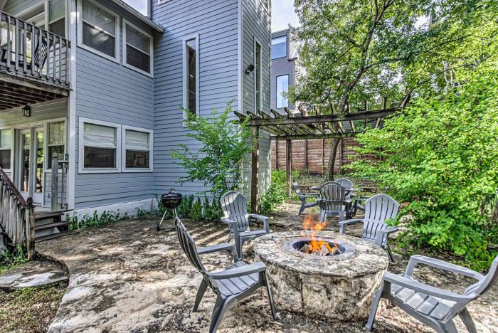 3BR - King Suite Backyard & Fire Pit