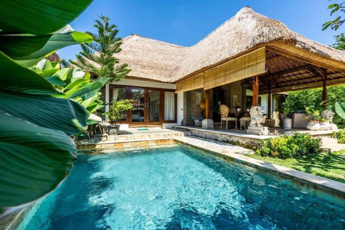 Three Bedrooms Elegant Home Walking Distance to The Beach