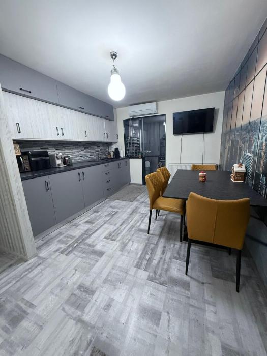 Apartament 2 camere si living