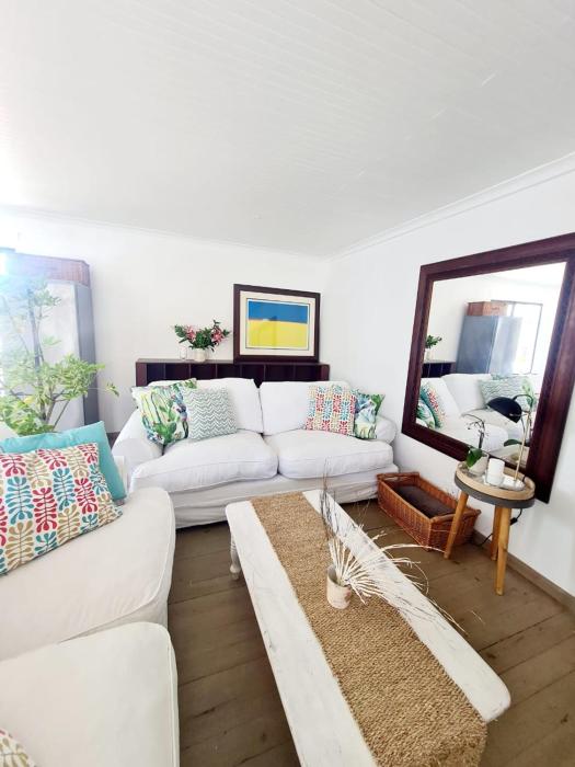 Tradewinds Guest House