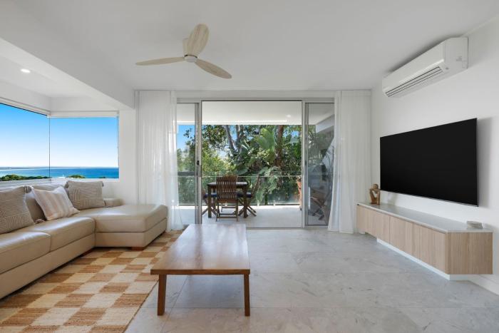 Kalimna 2 Picture Point Crescent 35