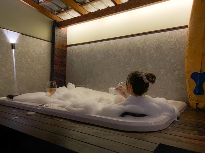 Casa com Jacuzzi próximo ao teleférico, aquário, Greenvalley e praia!