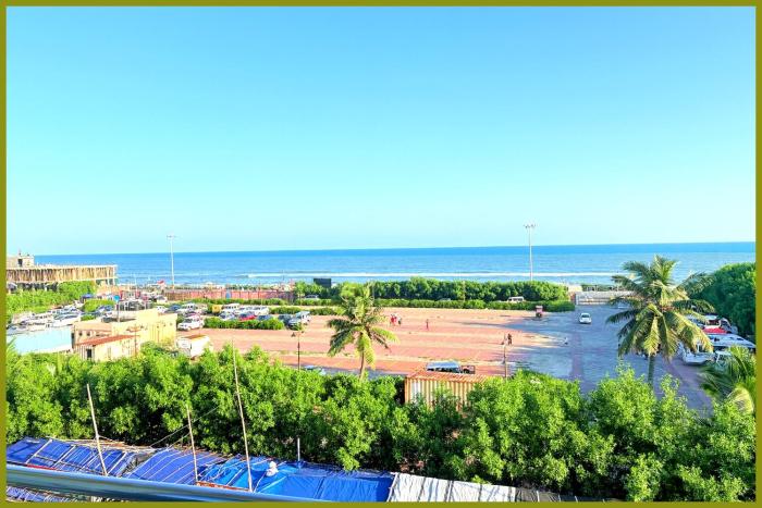 Marine Drive Lane Rooftop # Sea View Palace Residecy - Fully Air Hotel # PRIME LOCATION # BEST ROOFTOP SEA VIEW HOTEL