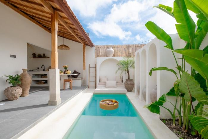 Casa Aurora- Tropical 1BR Private Pool Villa - 7 min to Savaya