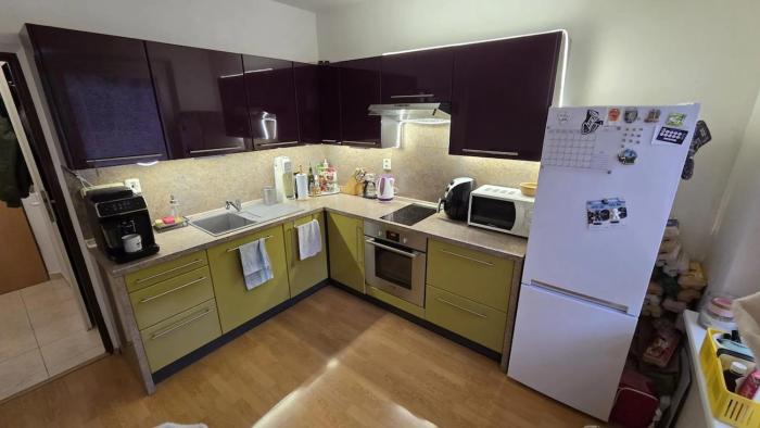 Levice apartment, 1-2 guests, wi-fi, free parking