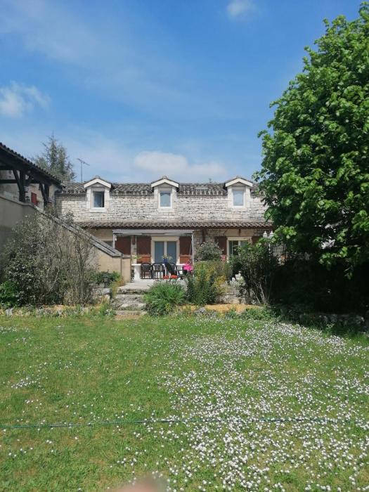 Maison Quercynoise les racines de Lili