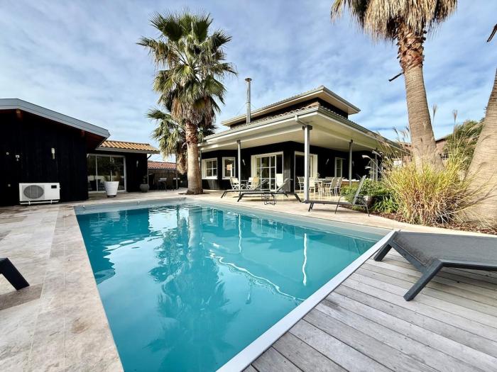 Villa Plain Air piscine chauffée à une minute de leau