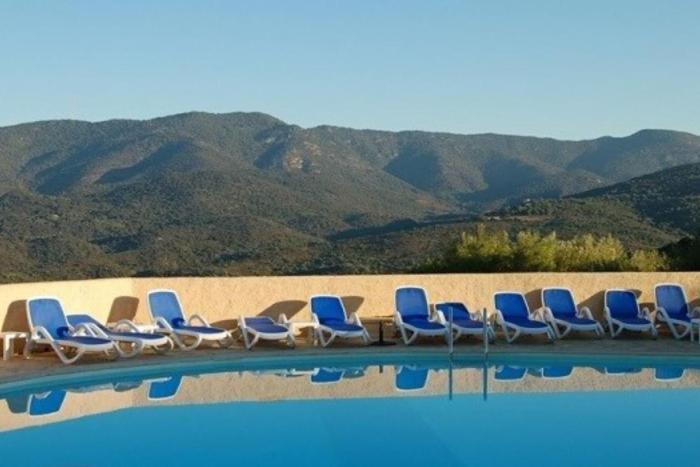 Grand F2 clim wifi lave linge vue mer résidence piscine mer à pied