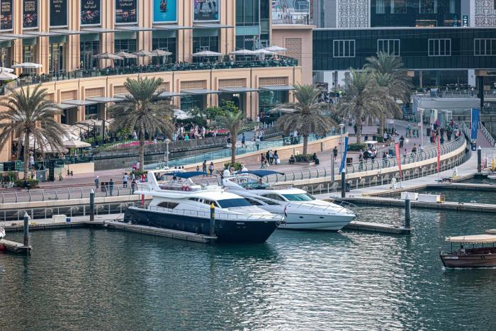 Marina Waterfront Bliss - Steps from Promenade