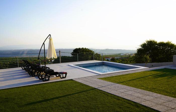 Villa Luminosa by Villas Guide