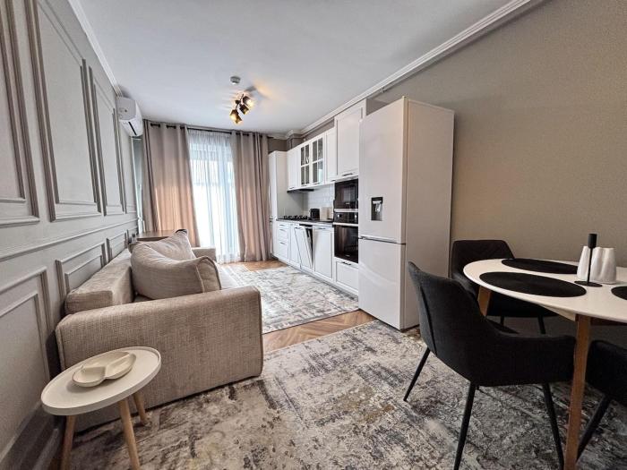 Skyresort- Kingsize Bed, close to the Airport