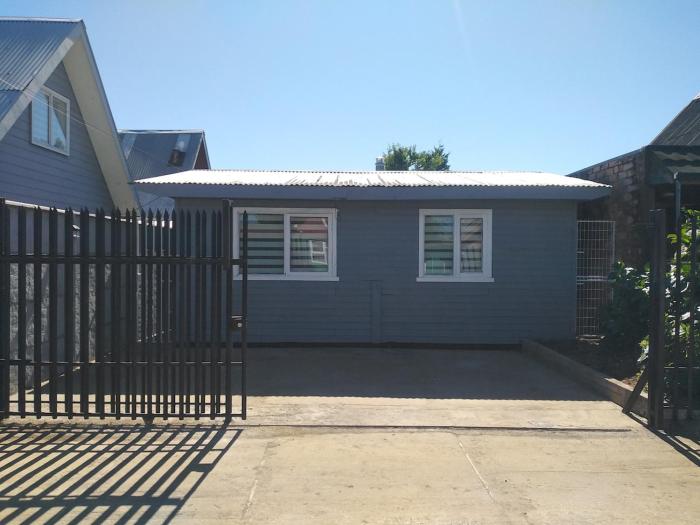 Luminosa Cabaña a pasos de Avda Recabarren