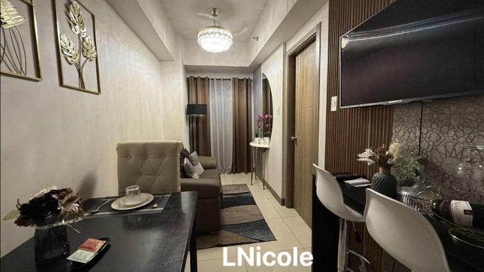 LNicoles Pad